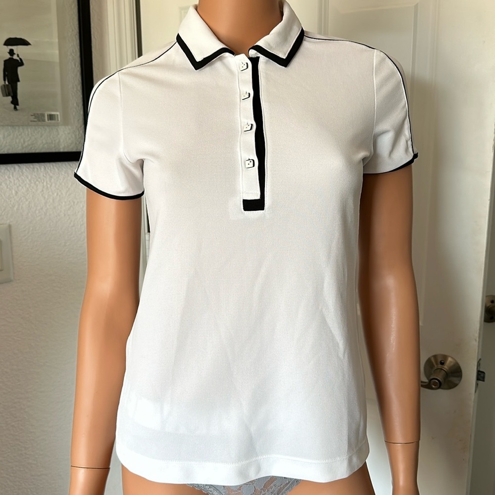 EP PRO TOUR TECH GOLF SHIRT. Size XS. White w/black. EXCELLENT CONDITION.